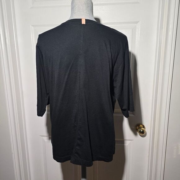 LUNYA pocket T-shirt - Picture 3 of 4